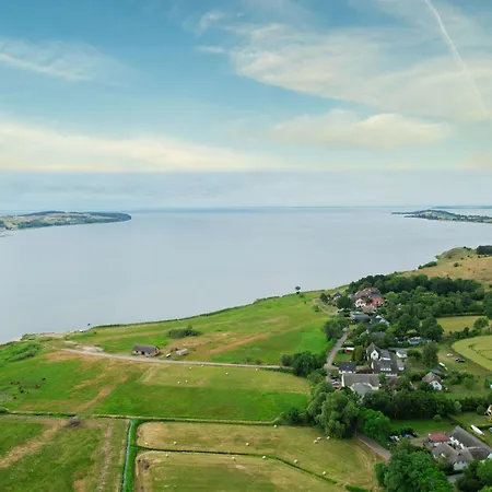 Nah Am Meer, Ruhige Lage, Gratis Nutzung Vom Ahoi Erlebnisbad Und Sauna In Sellin - Haus Buednerstube 2 Appartamento
