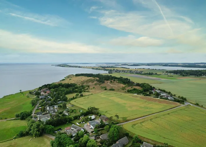 Nah Am Meer, Ruhige Lage, Gratis Nutzung Vom Ahoi Erlebnisbad Und Sauna In Sellin - Haus Buednerstube 2