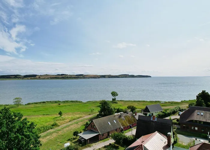 Apartmán Nah Am Meer, Ruhige Lage, Gratis Nutzung Vom Ahoi Erlebnisbad Und Sauna In Sellin - Haus Buednerstube 2 *
